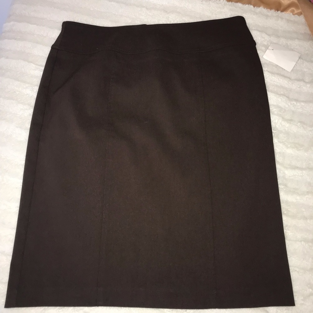 Stretch Bandolino skirt firm price
